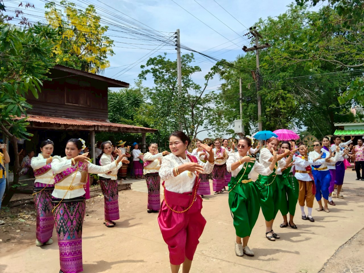 โครงการจัดงานประเพณีสงกรานต์และสรงน้ำพระพุทธรูปโบราณ