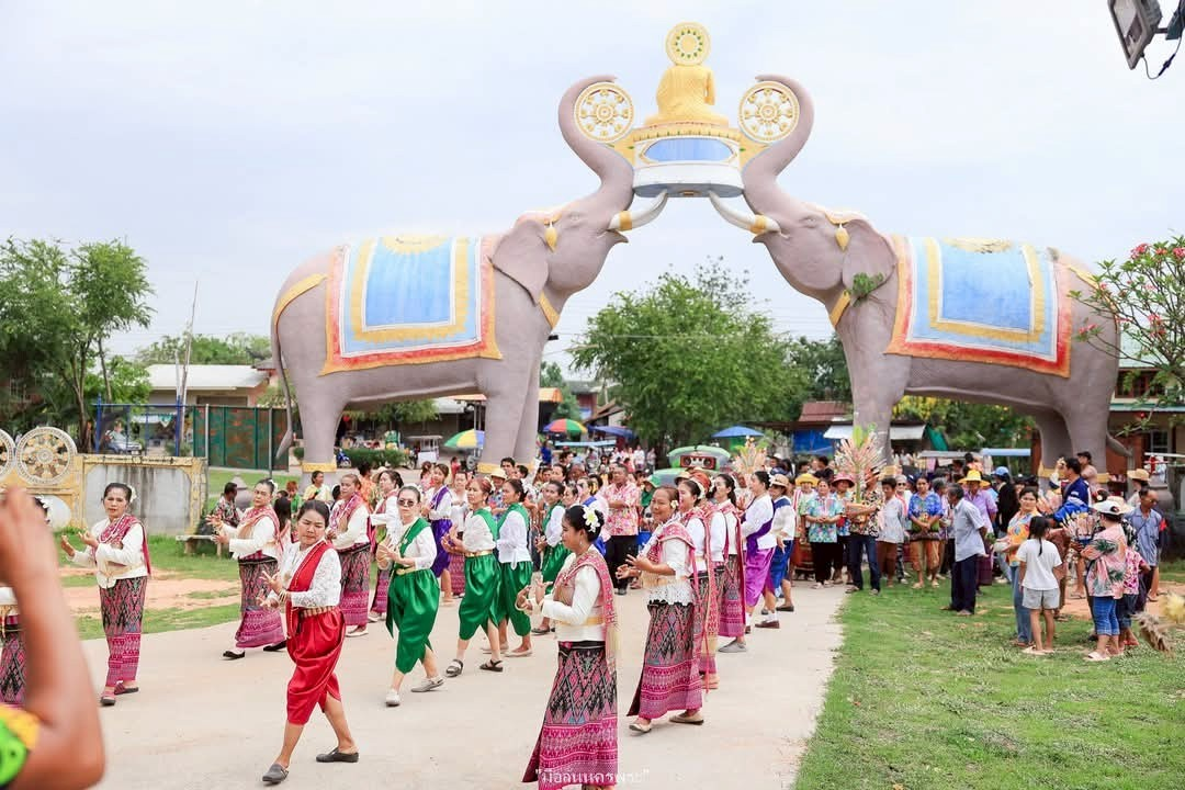 โครงการจัดงานประเพณีสงกรานต์และสรงน้ำพระพุทธรูปโบราณ