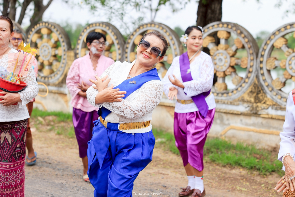 โครงการจัดงานประเพณีสงกรานต์และสรงน้ำพระพุทธรูปโบราณ