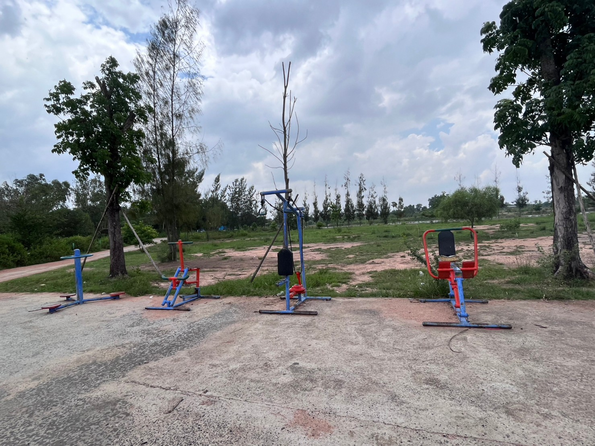 ลานกีฬา ลานออกกำลังกาย สำหรับบริการประชาชนตำบลด่านใน