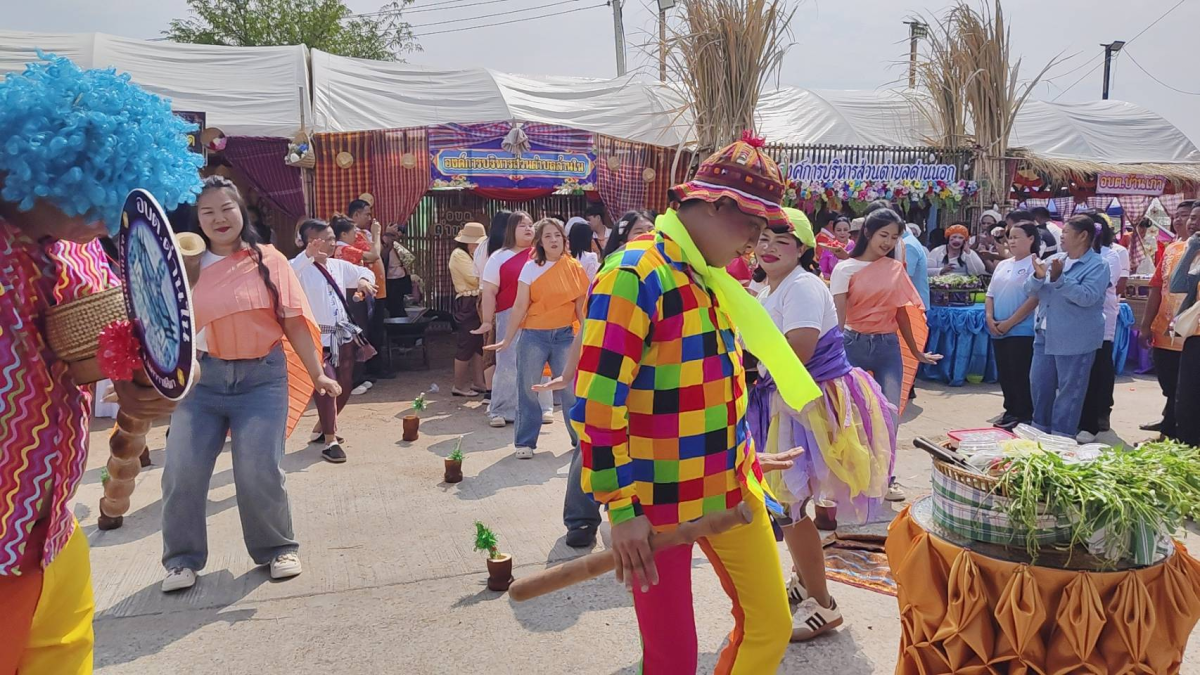 ภาพการประกวดขั่วหมี่ ตำส้มลีลา/น้ำพริก ปลาเผา สะเดาหวาน ในวันที่ 26 กุมภาพันธ์ 2569 ณ เวทีกลางหน้าเทศบาลตำบลด่านขุนทด