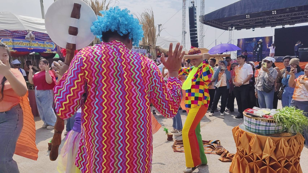 ภาพการประกวดขั่วหมี่ ตำส้มลีลา/น้ำพริก ปลาเผา สะเดาหวาน ในวันที่ 26 กุมภาพันธ์ 2569 ณ เวทีกลางหน้าเทศบาลตำบลด่านขุนทด