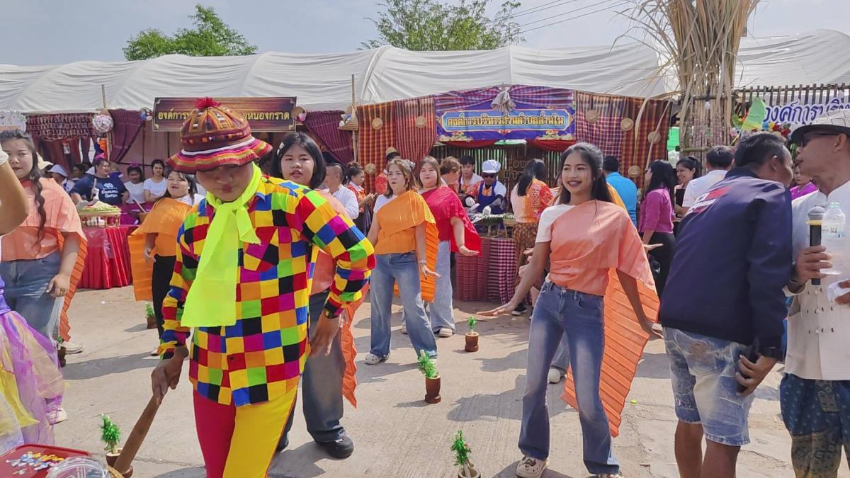 ภาพการประกวดขั่วหมี่ ตำส้มลีลา/น้ำพริก ปลาเผา สะเดาหวาน ในวันที่ 26 กุมภาพันธ์ 2569 ณ เวทีกลางหน้าเทศบาลตำบลด่านขุนทด